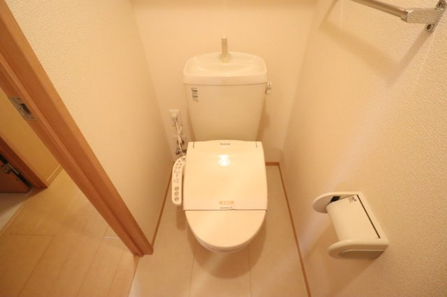 ひたち野 Merry.Palのトイレ|もちろん温水洗浄暖房便座です