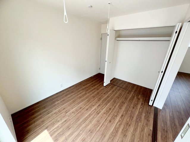 吉田町川尻5期／の洋室