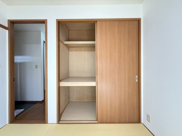 エピナール B棟の収納