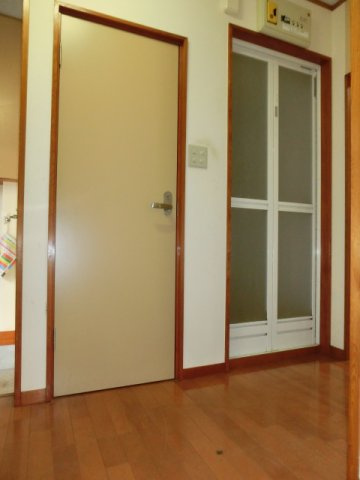 【内装】 | パティオ・レオン | シャワールーム・トイレ別。　（※参考写真）