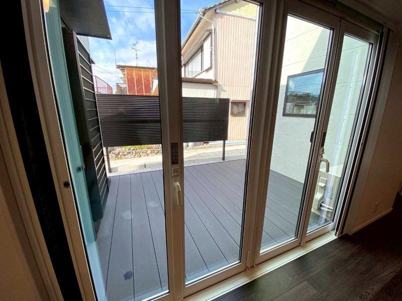 土佐市蓮池　中古住宅のバルコニー|ウッドデッキ