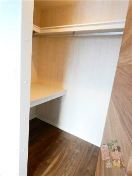 シャーメゾンアストラの収納|ウォークインクローゼット