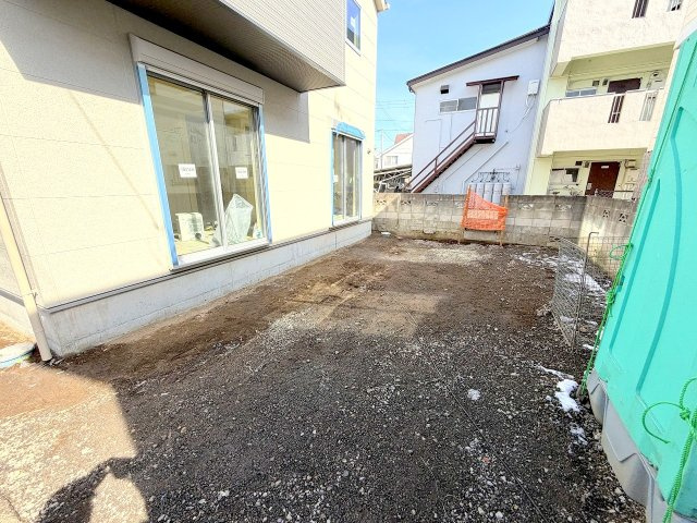 武蔵村山大南4丁目　全１棟　新築戸建ての駐車場