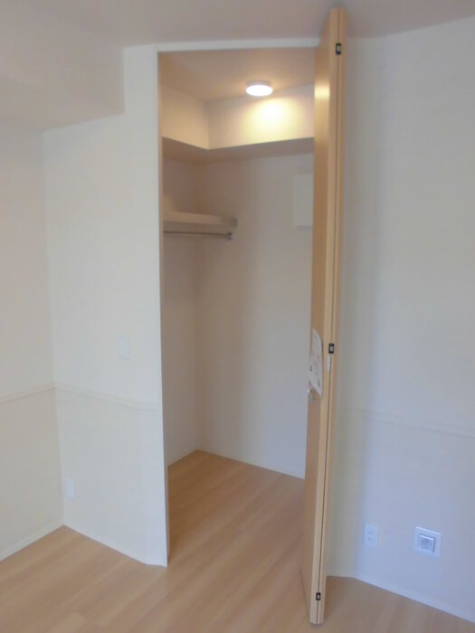 ペリゴール・ブランの収納|ウォークインクローゼット