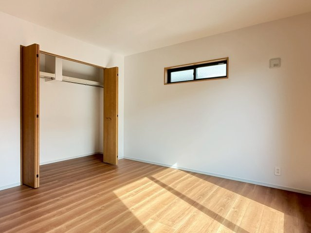 川越市南大塚4丁目　新築一戸建て　1号棟の寝室|ゆとりの広さです