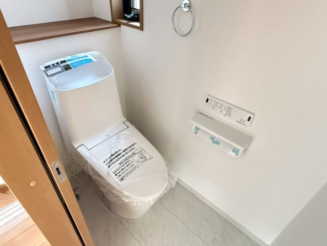 川越市南大塚4丁目　新築一戸建て　1号棟のトイレ|清潔感のあるトイレです