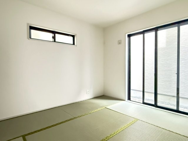 川越市南大塚4丁目　新築一戸建て　2号棟の和室|和室があると落ち着いた雰囲気になりますね