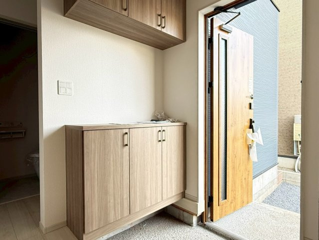 川越市南大塚4丁目　新築一戸建て　2号棟の玄関|落ち着いた玄関です