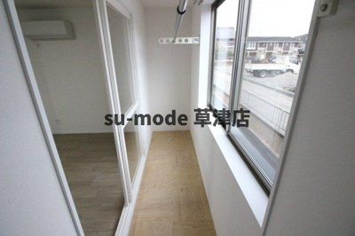 【バルコニー】 | フォアール千僧供町 | バルコニーで洗濯物が干せます