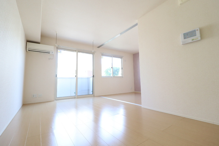 ソレアード　Ａ棟の居間・リビング