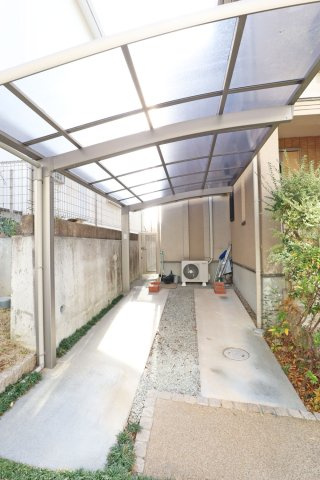 神戸市西区伊川谷町有瀬 中古戸建の駐車場|駐車スペース