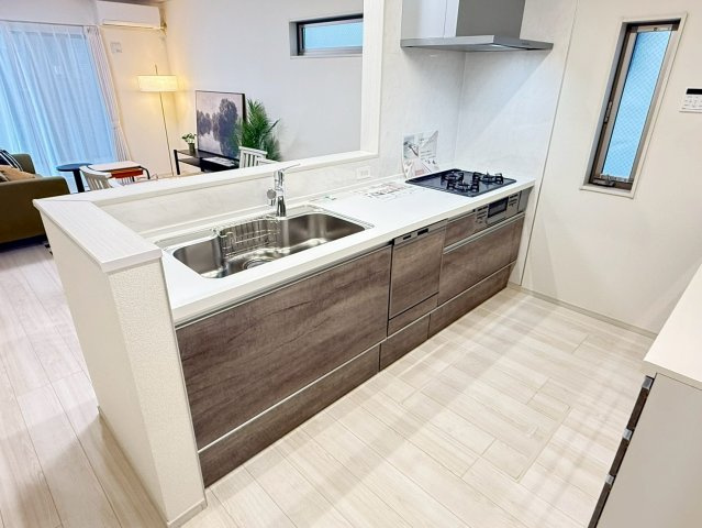 川越市南大塚4丁目　未入居一戸建て　3号棟のキッチン|キッチンでお料理をお楽しみください