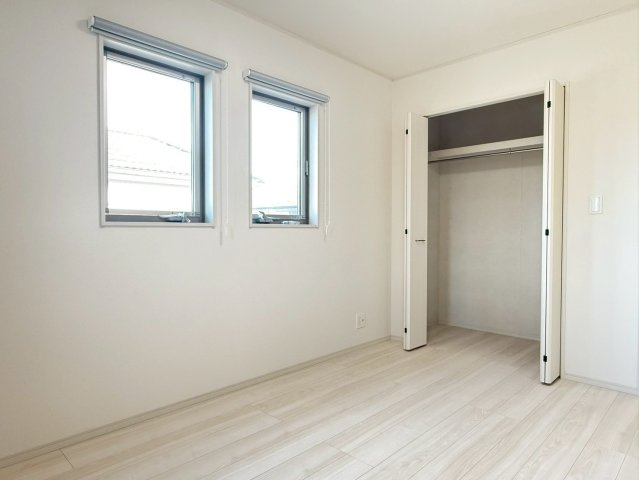 川越市南大塚4丁目　未入居一戸建て　3号棟の洋室|落ち着いた色調の洋室です