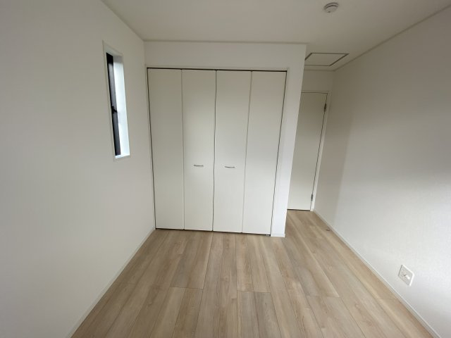 ◆＜期間限定キャンペーン開催♪＞【小名浜住吉　第6】　限定１棟！の洋室|同施工　■□■収納スペースの写真です■□■　十分な広さがあるので収納には困りませんね♪