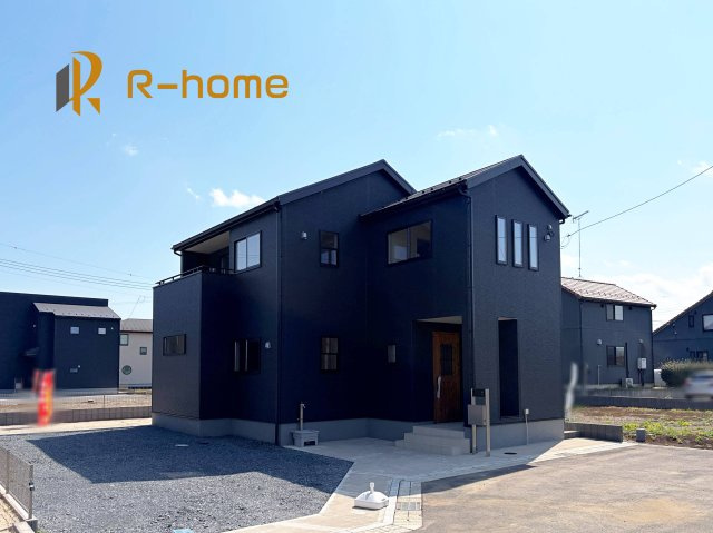かすみがうら市下稲吉2期　新築戸建て　8号棟の外観|ご予約を頂ければ、『平日』はもちろん『早朝』や『夜間』もご見学可能です♪お気軽にお申し付けください♪