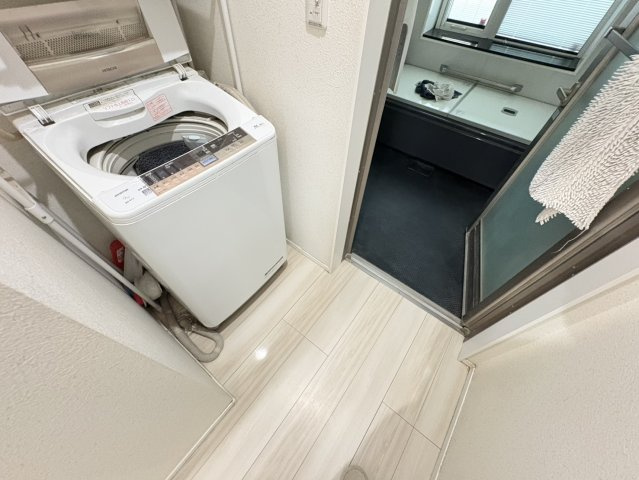 鬼越2丁目戸建ての洗面所