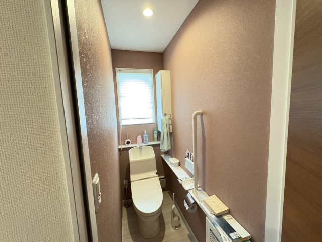 鬼越2丁目戸建てのトイレ