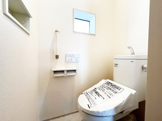 『八王子市新築戸建て』八王子市楢原町1311【仲介手数料無料】のトイレ|～仲介手数料無料☆八王子ひなた不動産～八王子市楢原町　新築戸建て