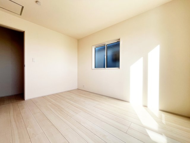 『八王子市新築戸建て』八王子市楢原町1311【仲介手数料無料】の洋室|～仲介手数料無料☆八王子ひなた不動産～八王子市楢原町　新築戸建て