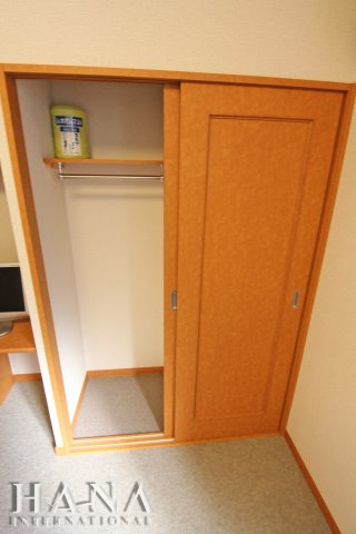 レオパレスレヴ　メゾンの収納