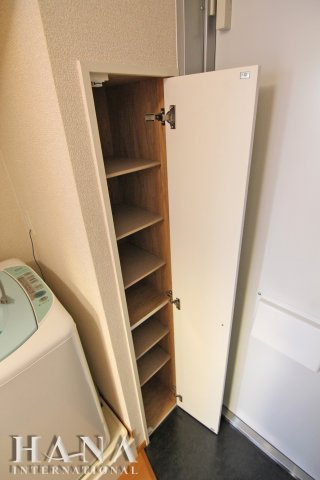 レオパレスレヴ　メゾンの収納