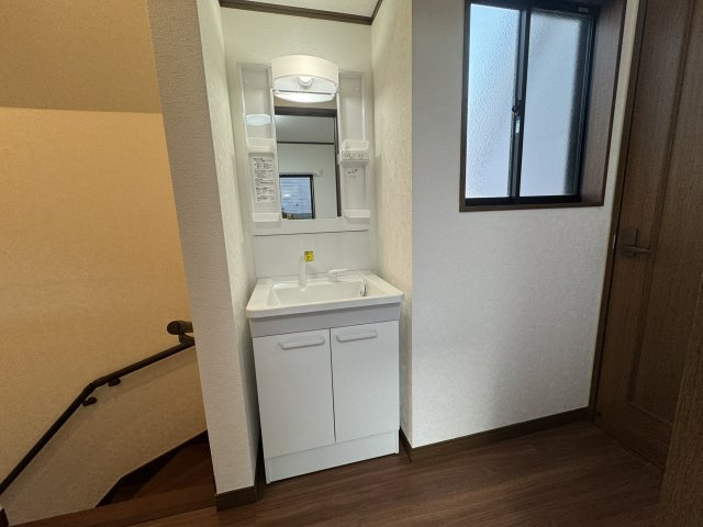 【独立洗面台】