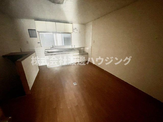 瓜破東4丁目貸家の居間・リビング