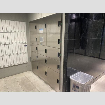 【その他共用部分】 | S-RESIDENCE江坂Eminence | 宅配ボックスです