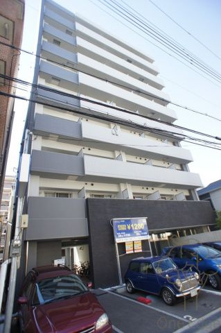 ジュネーゼロイヤルレジデンス梅田東の外観