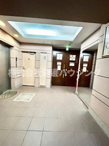 ウエストサイド江坂のエントランス