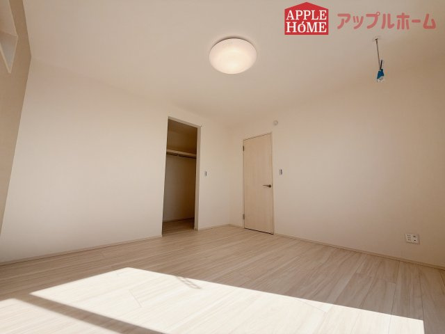 [新築住宅] 羽生市砂山 第1期 全20区画の洋室|２階居室は全室収納あり！たっぷりある収納活用でお部屋もキレイを保てます♪