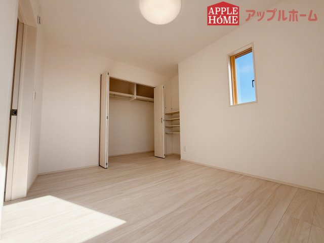 [新築住宅] 羽生市砂山 第1期 全20区画の洋室|２階居室は全室収納あり！たっぷりある収納活用でお部屋もキレイを保てます♪