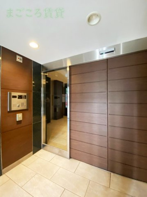 【エントランス】 | アドバンス大阪ベイストリート