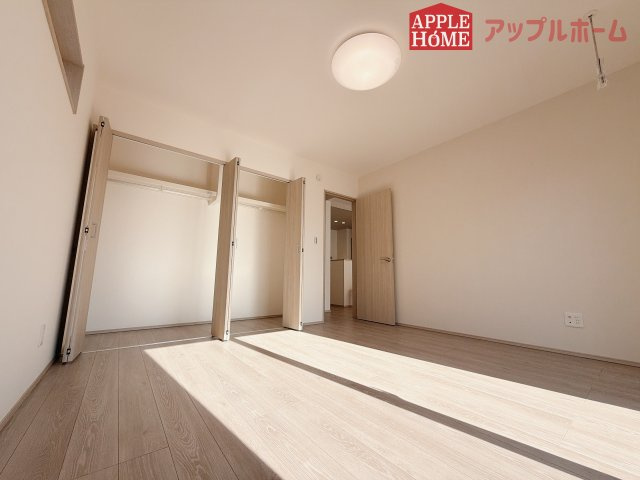 [新築住宅] 羽生市砂山 第1期 全20区画の洋室|居室は全室収納あり！たっぷりある収納活用でお部屋もキレイを保てます♪