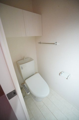 【トイレ】 | アムール | ※同物件・反転タイプの写真です。