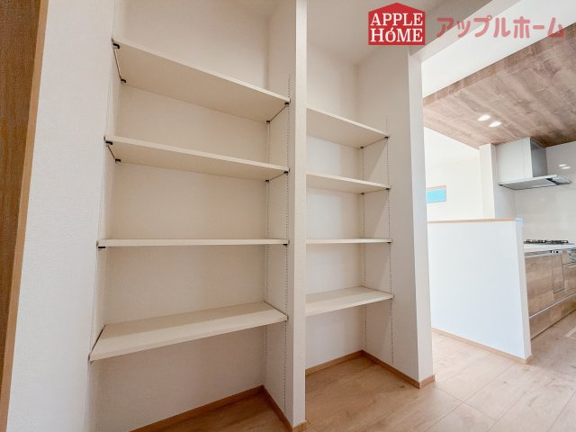 [新築住宅] 羽生市砂山 第1期 全20区画の収納|可動棚スペース