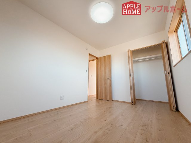 [新築住宅] 羽生市砂山 第1期 全20区画の洋室|２階居室は全室収納あり！たっぷりある収納活用でお部屋もキレイを保てます♪