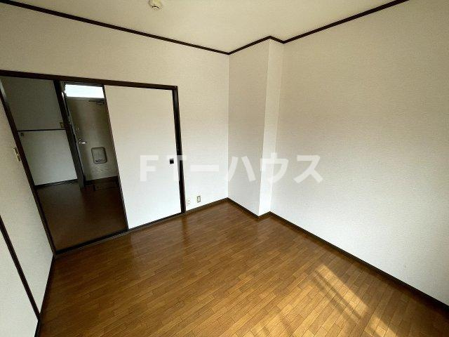 コスモハイツ松本Ⅱの居間・リビング