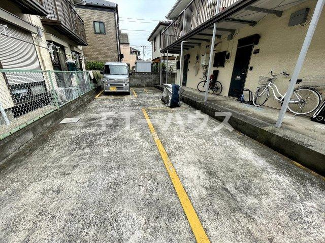 コスモハイツ松本Ⅱの駐車場