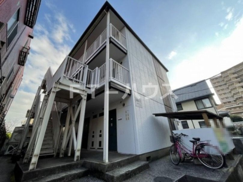 西幕張ハイツの外観