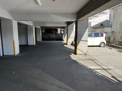【駐車場】 | グランシャリオ