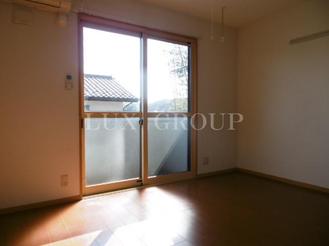 【洋室】 | クレセント・シェル