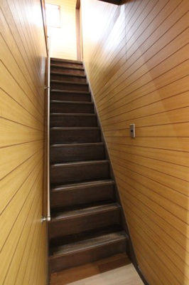 【その他】 | 大阪狭山市茱萸木７丁目貸家 | 階段