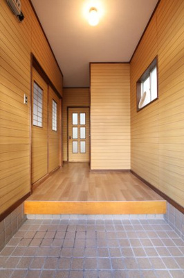 【玄関】 | 大阪狭山市茱萸木７丁目貸家