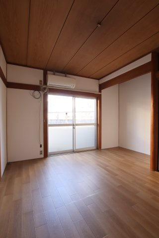 【洋室】 | 大阪狭山市茱萸木７丁目貸家
