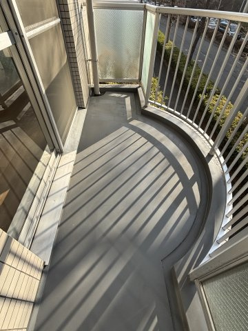 【バルコニー】