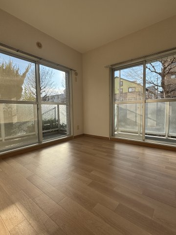 ☆南西側洋室☆