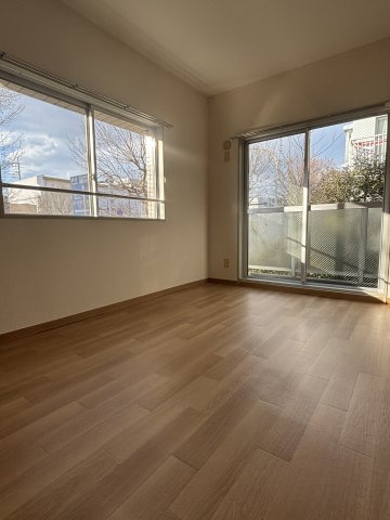 ☆北西側洋室☆