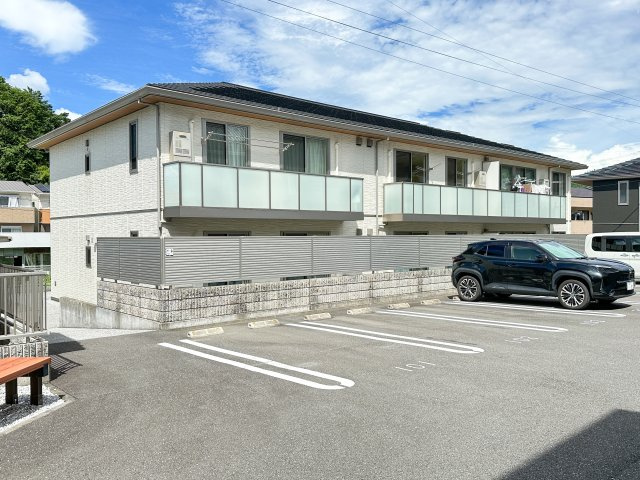 シャーメゾン ディオスファミリアの外観