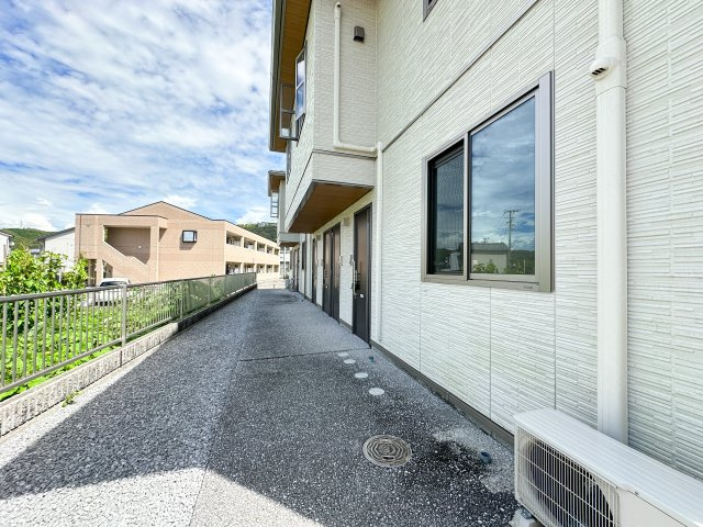 シャーメゾン ディオスファミリアの駐車場